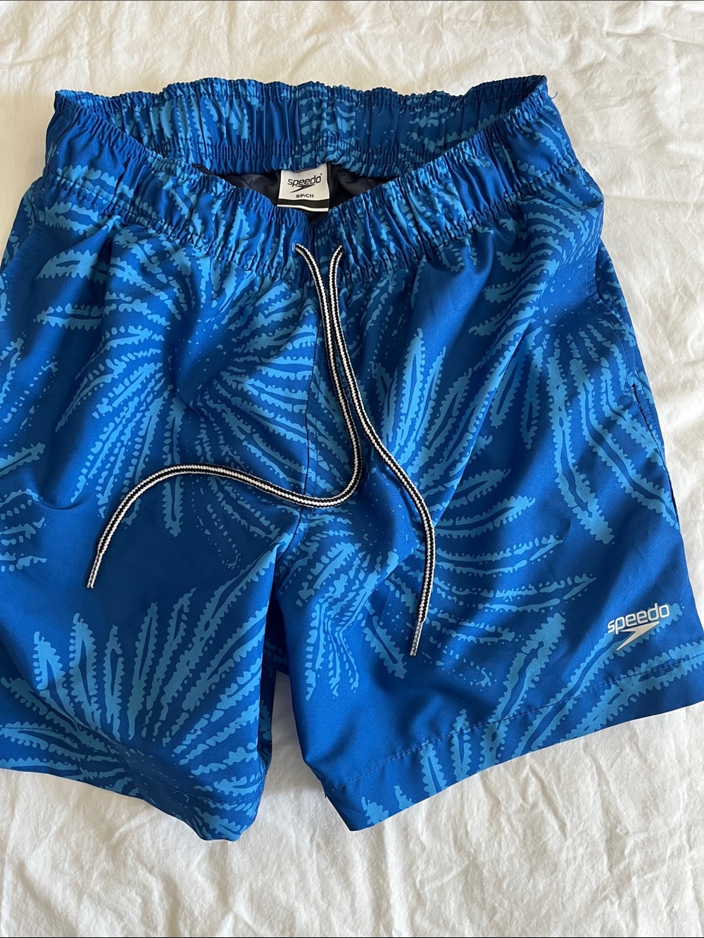 Speedo Men’s Blue Tropical Print Swim Trunks